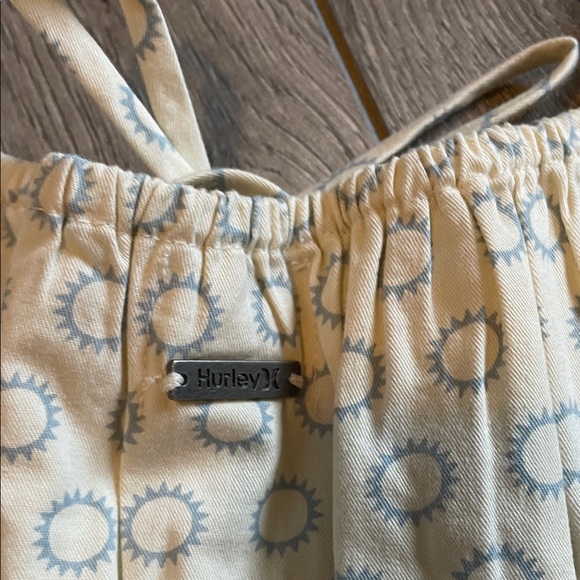 Hurley Cream Blouse - Picture 7 of 9